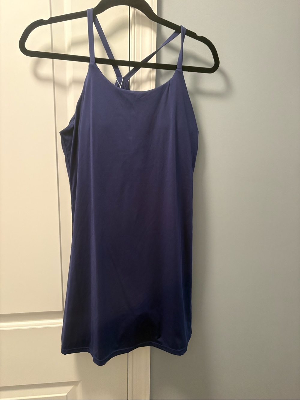 KuaCua Navy Athletic Tennis Dress Built In Shorts Pockets Size Large NWT - Picture 1 of 5